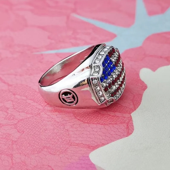 USA flag design ring - Picture 4 of 11